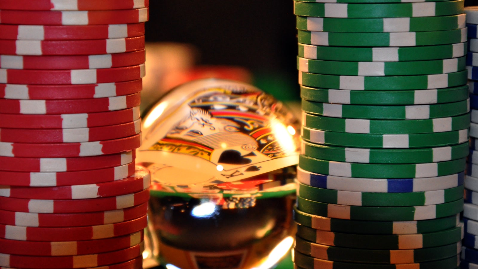 Playing card and casino chips illustrating proposed Dutch online gambling restrictions