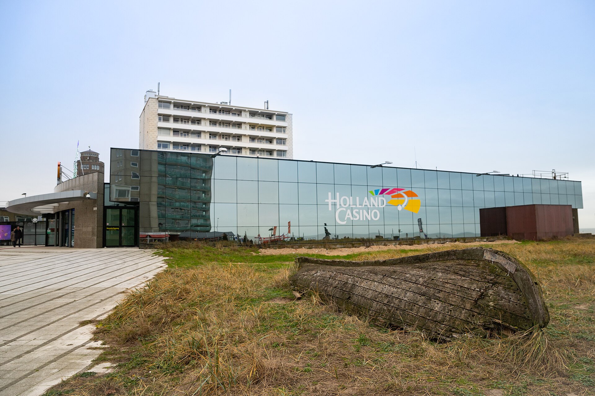 Holland Casino Zandvoort representing helping someone set a gambling block