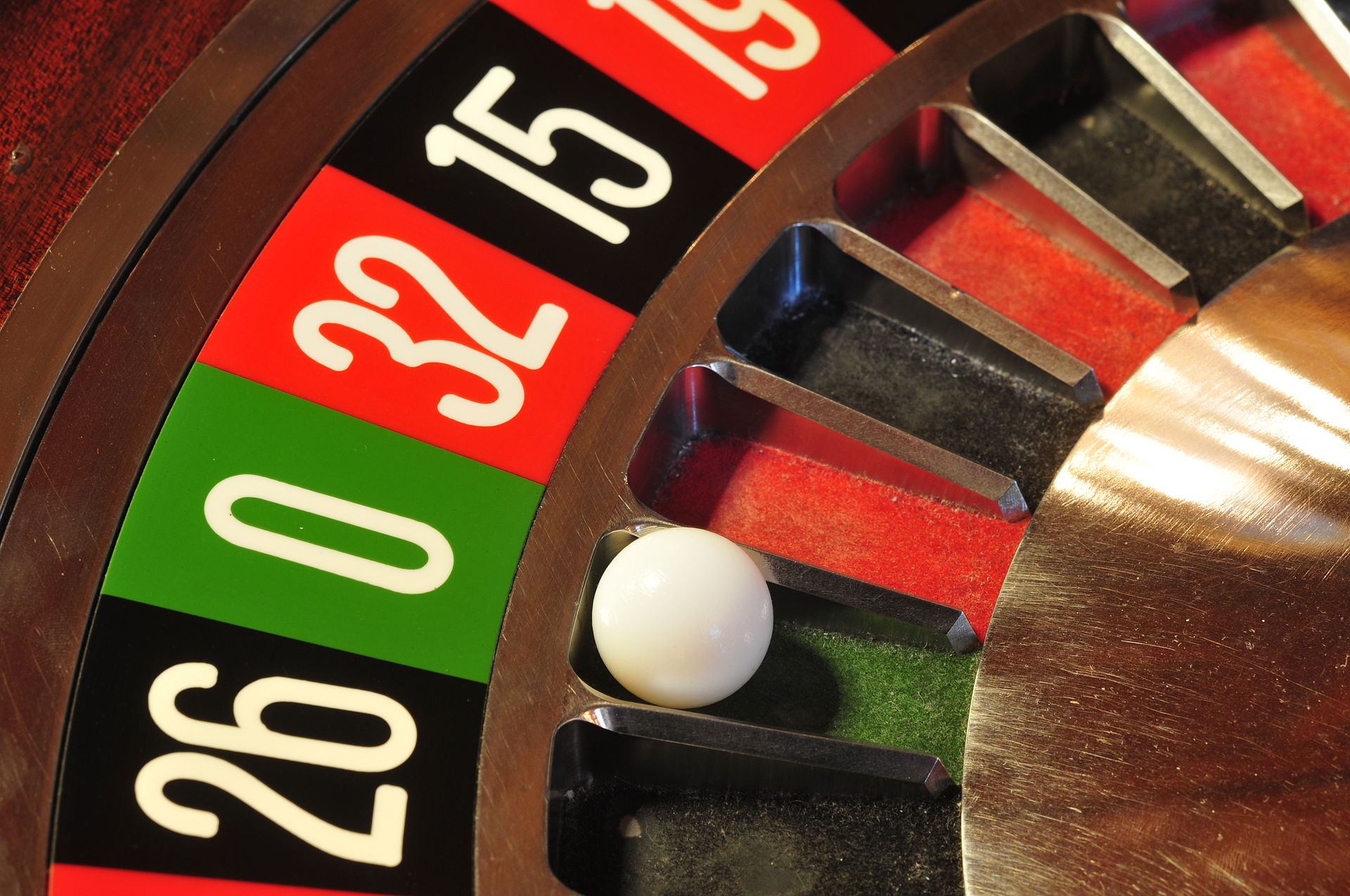 Roulette table representing Alberta iGaming revenue and online casino regulation
