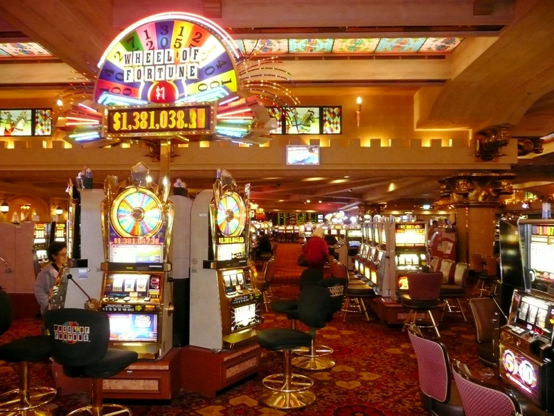 Casino slot floor representing no-wager free spins and casino bonus value