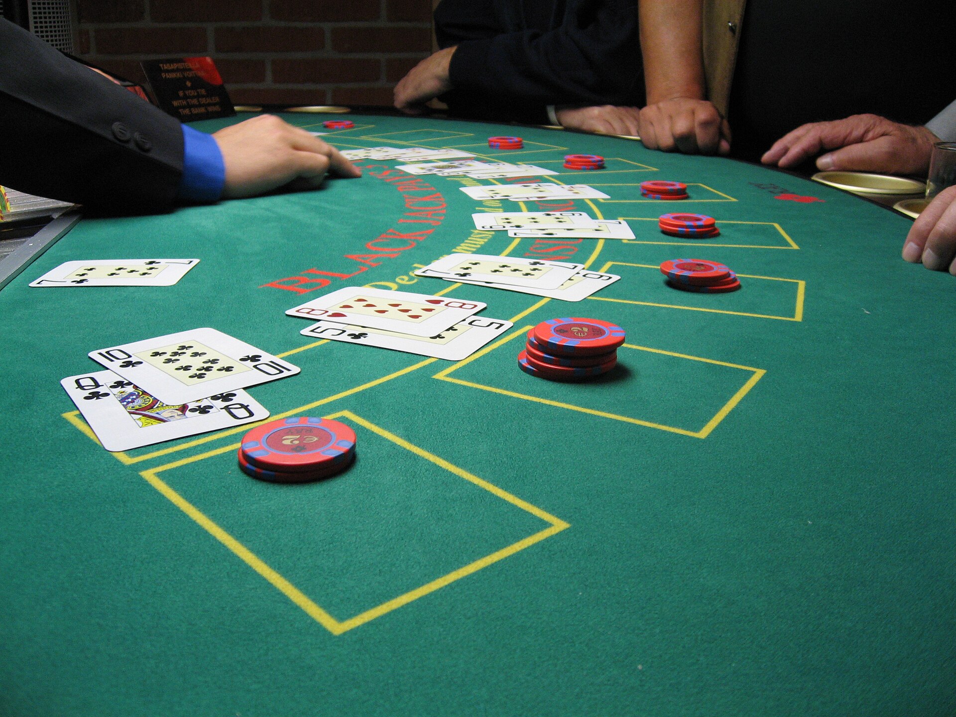 Blackjack table layout representing a 24-hour cashier rule before another gambling deposit