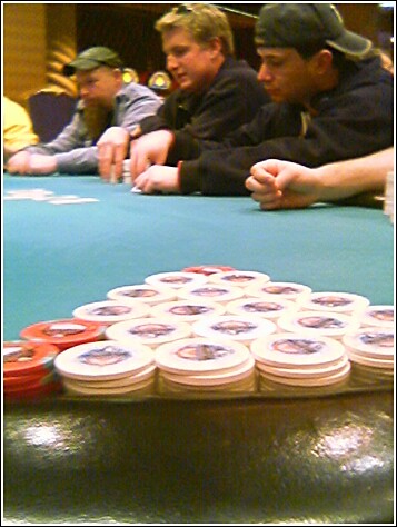 Casino card table representing unlimited-seat blackjack pace control