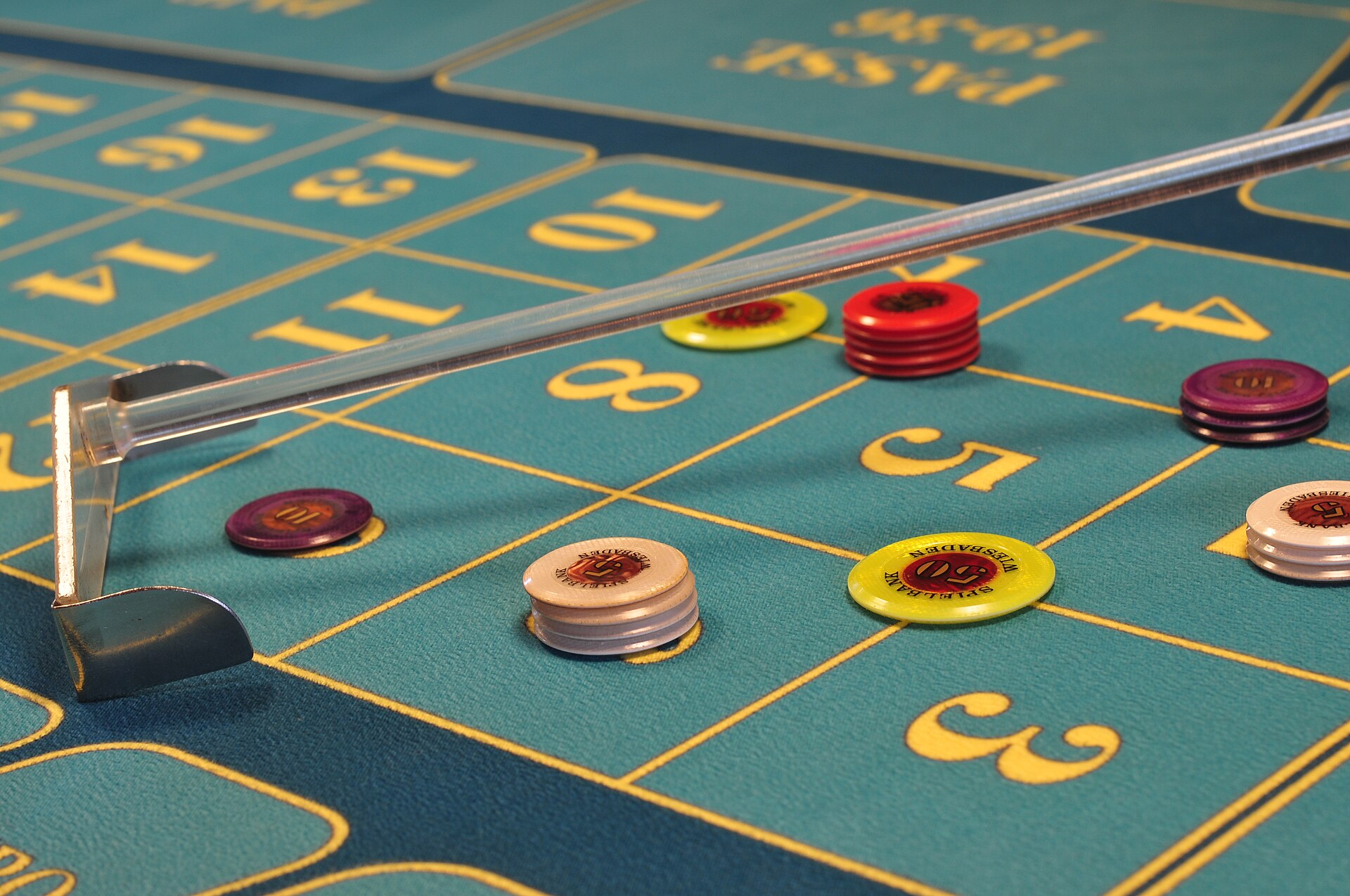 Roulette table representing parlay bet risk and compounded gambling odds