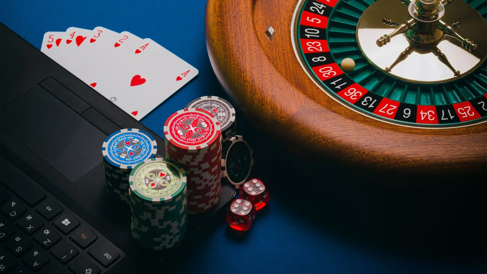 Casino table and roulette wheel representing Brazil's authorised betting domain