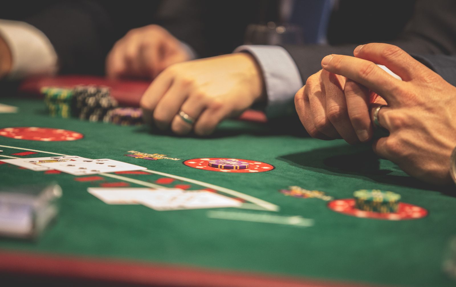 Casino table and chips representing FanDuel VIP program scrutiny