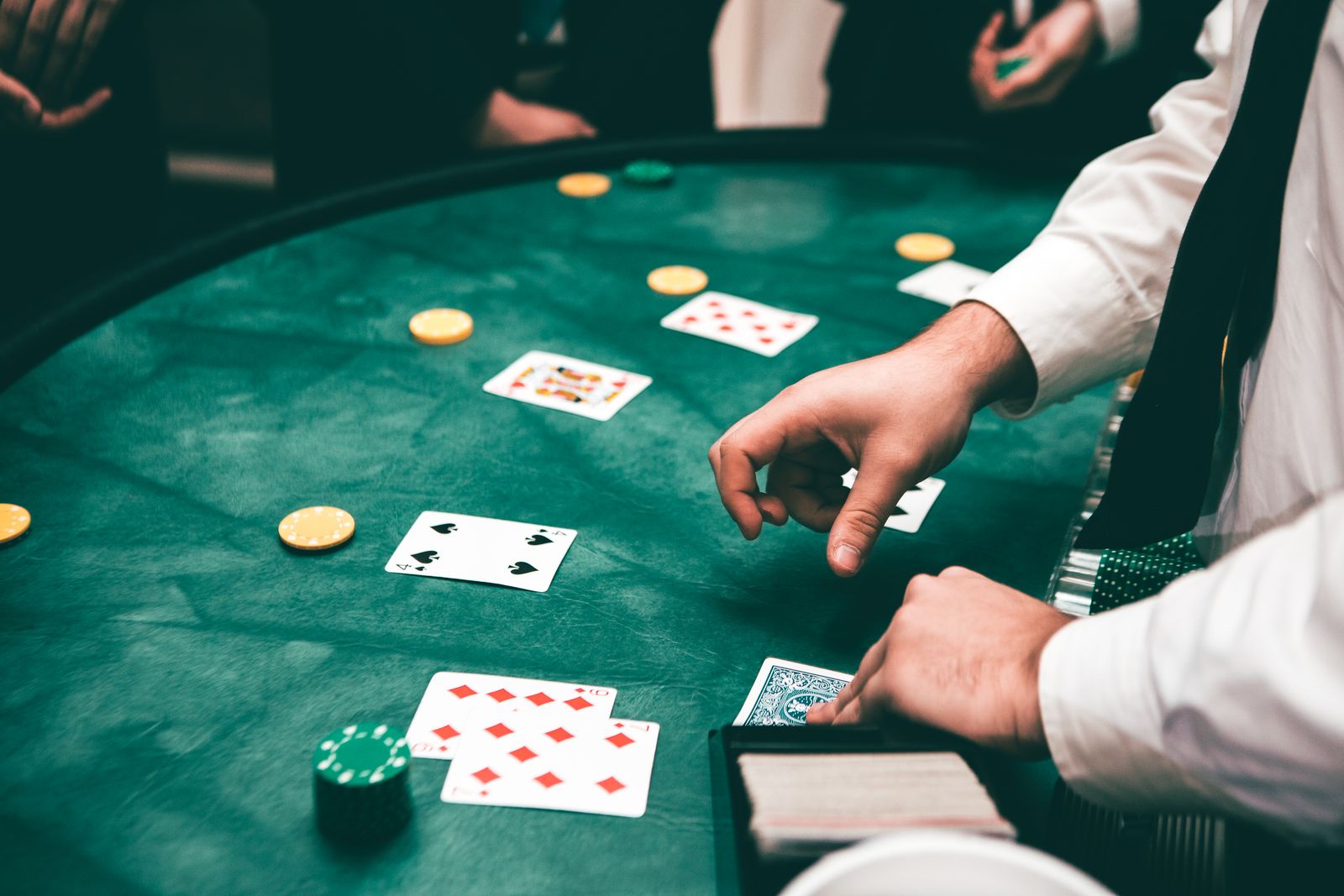 Live casino table representing Rwanda enforcement against casino-style games outside a licence